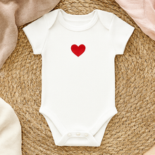 Charger l&#39;image dans la galerie, Motifs cœur pour broderie machine | Pack de 15 tailles (2–12 cm) | Téléchargement instantané en formats PES, DST, JEF, VP3, XXX, EXP, HUS, SEW
